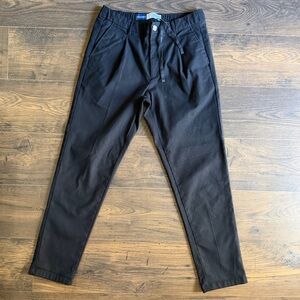 Pleated pants w/ drawstring